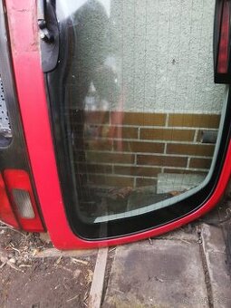 VW Sharan před facelift, zadní dveře červené