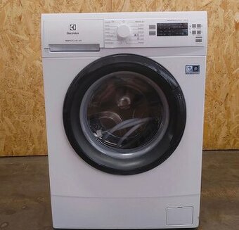 Slim úzká pračka electrolux 40cm 6kg