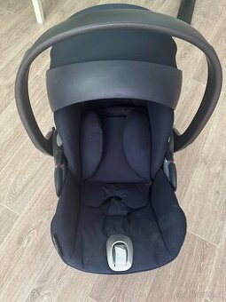Cybex platinum Base Z one