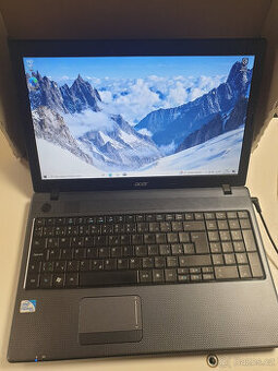 Acer TravelMate 5744 15,6 , 8/500 GB, Win. 10