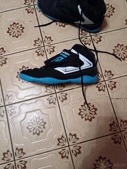 A Florbalová výstroj boty pro brankáře velikost 42