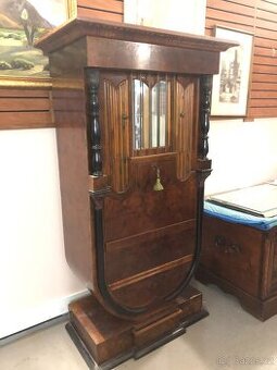 Starožitný SEKRETÁŘ