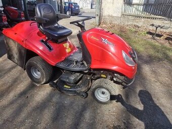 Zahradní traktor Starjet s elektrickým košem