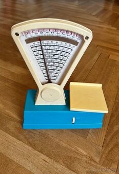 Retro dětská váha Piko funkční