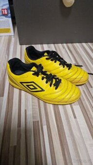 Dětské sálové boty umbro vel 36.5