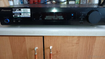 Prodám AV receiver Zn.Pioneer VSX-S500-K