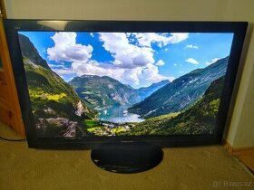 Velká Full HD plazmová televize Panasonic 106 cm