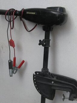 lodní motor