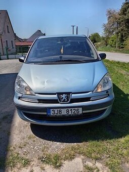 Peugeot 807