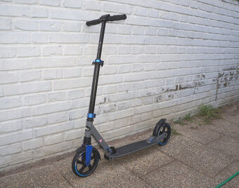 ALU skládací koloběžka BigWheel 200 DeltaSport bezvadný stav