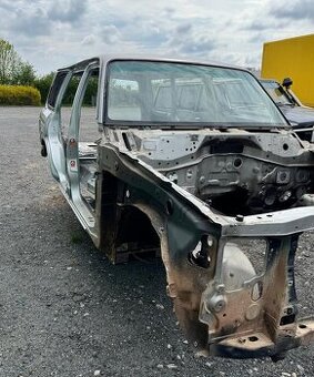Prodej Nissan Patrol Y61