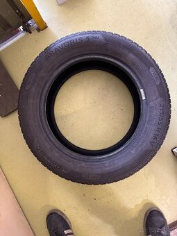 Barum Bravuris5 215/55 r16 93V