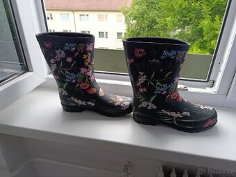 Gumáky