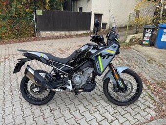 CF MOTO 450MT