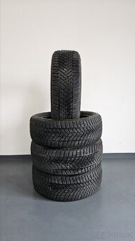 Zimní pneumatiky 215/55/17, Dunlop, DOT3523