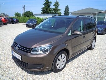 Volkswagen Touran 1.6TDi 7 MÍST-SERVIS-VSTŘIKY