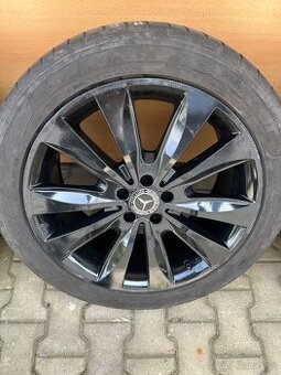 Mercedes-Benz 265/45 R20