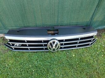 VW Passat maska