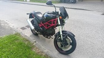 Ducati Monster 695