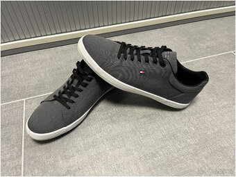 NOVÉ pánské tenisky Tommy Hilfiger vel. 40