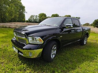 Dodge RAM 1500 5.7 Laramie 4x4
