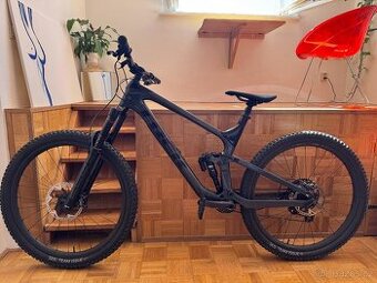 Trek Slash 9.8 XT XL Full Carbon 2022 Model TOP STAV