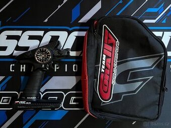 Futaba 4PM RC vysílač, ovladač