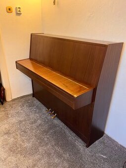 Pianino PETROF třípedálové, výborný stav