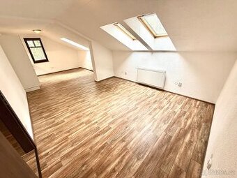 Pronájem 4kk, 1.patro, terasa, parkovací místo - 1