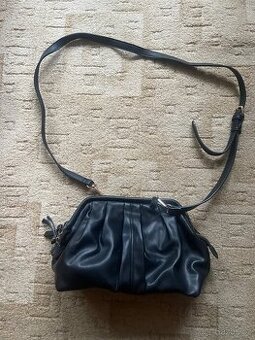 Kabelka přes rameno