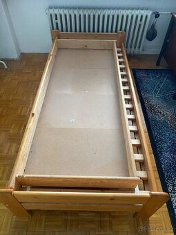 Jednoluzko s uloženým šuplikem