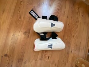 Prodám chrániče holení Fighter Ergo - bílá - S/M