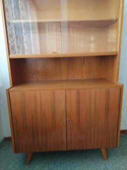 Retro knihovna 60tá léta.