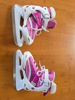 Dívčí zimní rostoucí brusle