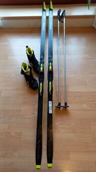 Dětské běžky Fischer (170 cm) + boty + hůlky