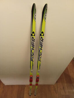klasické běžky Fischer RCS Carbonlite Classic Plus 207 cm
