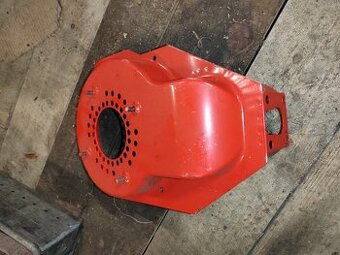 Jikov 2T  kryt motoru,