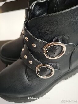 kožené botičky kotníčkové