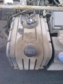 Iveco EuroCargo – nádrž – plast – ORIGINAL - 995,-Kč