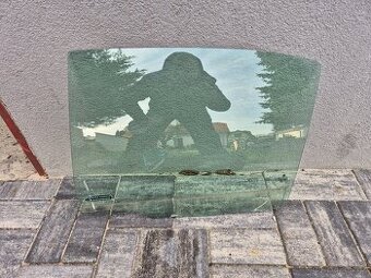 Škoda octavia 3 III boční sklo / okno