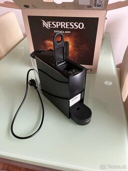 Kapslový kávovar Krups Nespresso Essenza mini