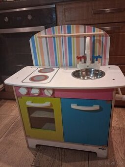 Dřevěná kuchyňka vč. příslušenství