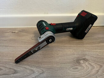 Sada pásové brusky 10x330mm Parkside PWSA 20-Li B2