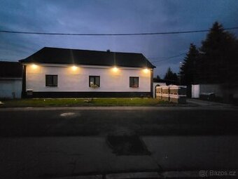 Prodám Rodinný dům 4+1+ Garáž + stavební pozemek