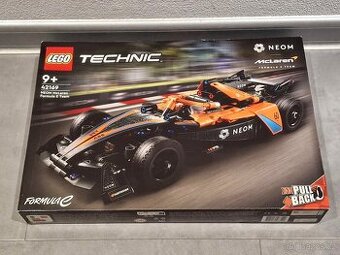 LEGO technic - NEOM MCLAREN Formula E team