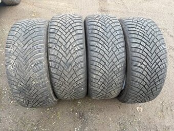 4ks zimní pneu Hankook 225/45/17