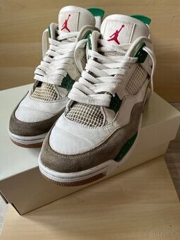 Air Jordan 4 SB Pine Green