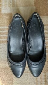 Baťa kožené lodičky