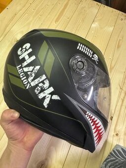 Přilba na motorku