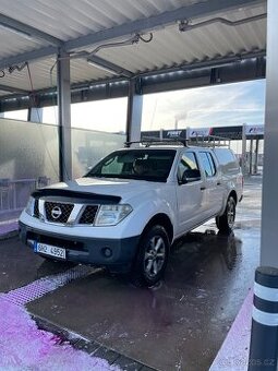 Nissan Navara nákladní auto / pickup 2015, cena s DPH